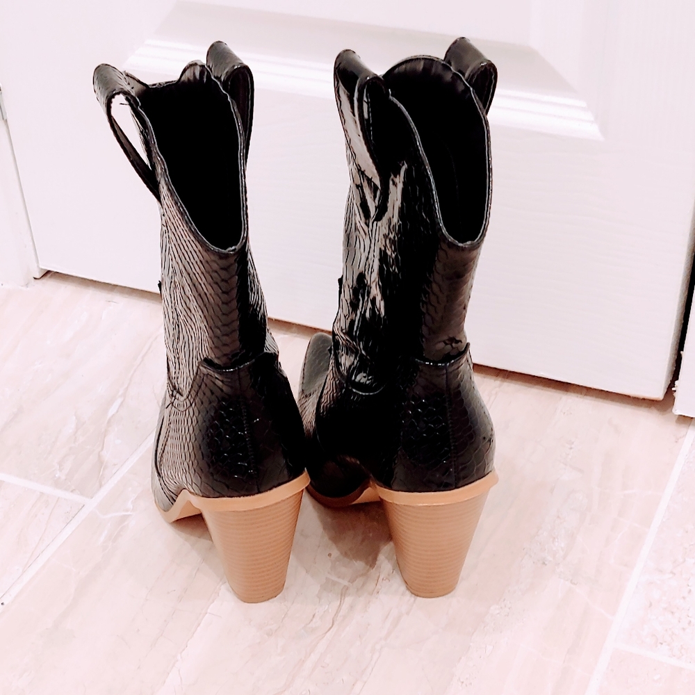 Cape Robbin Black Snakeskin Boots - Picture 4 of 7